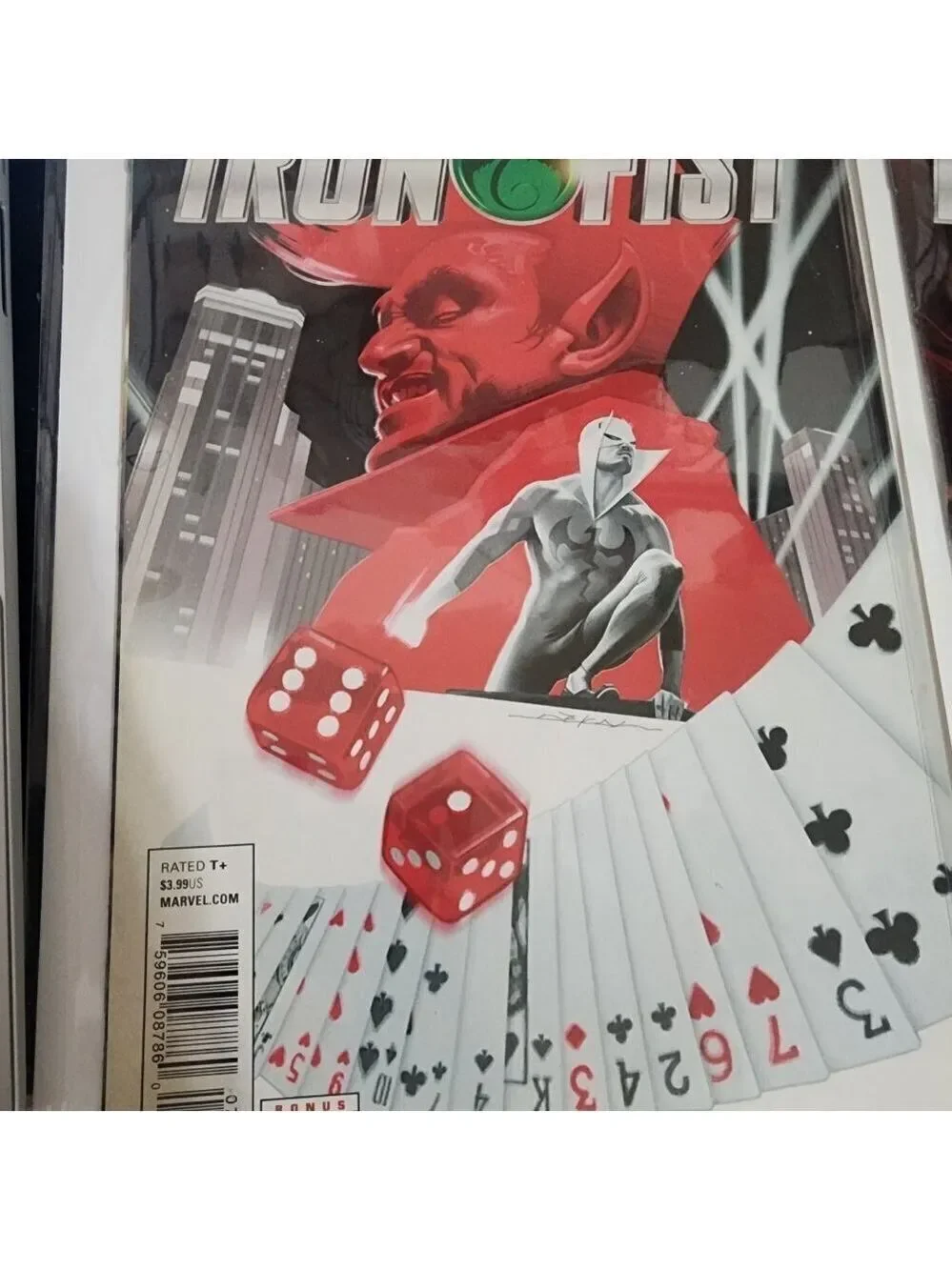 Pre Owned Marvel Iron fist 2pcs Comic Book